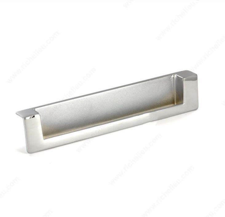 Bi-Fold Closure Qty: 2